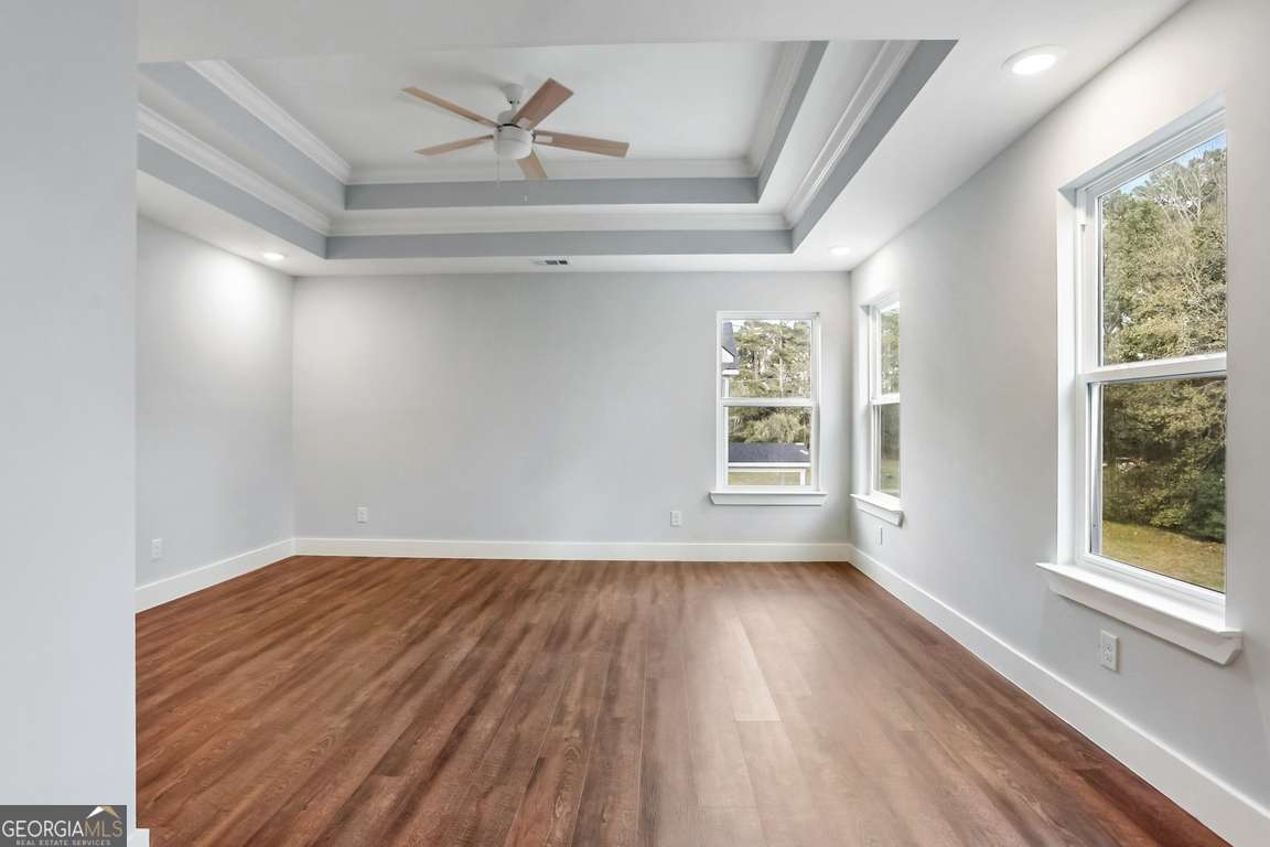 220 Skinner Avenue N Property Photo 31