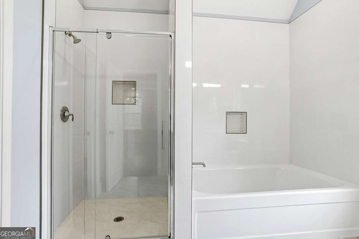 220 Skinner Avenue N Property Photo 36