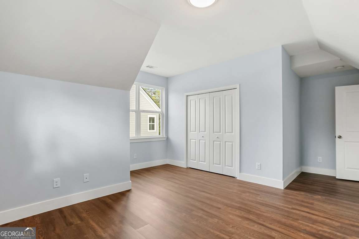 220 Skinner Avenue N Property Photo 41