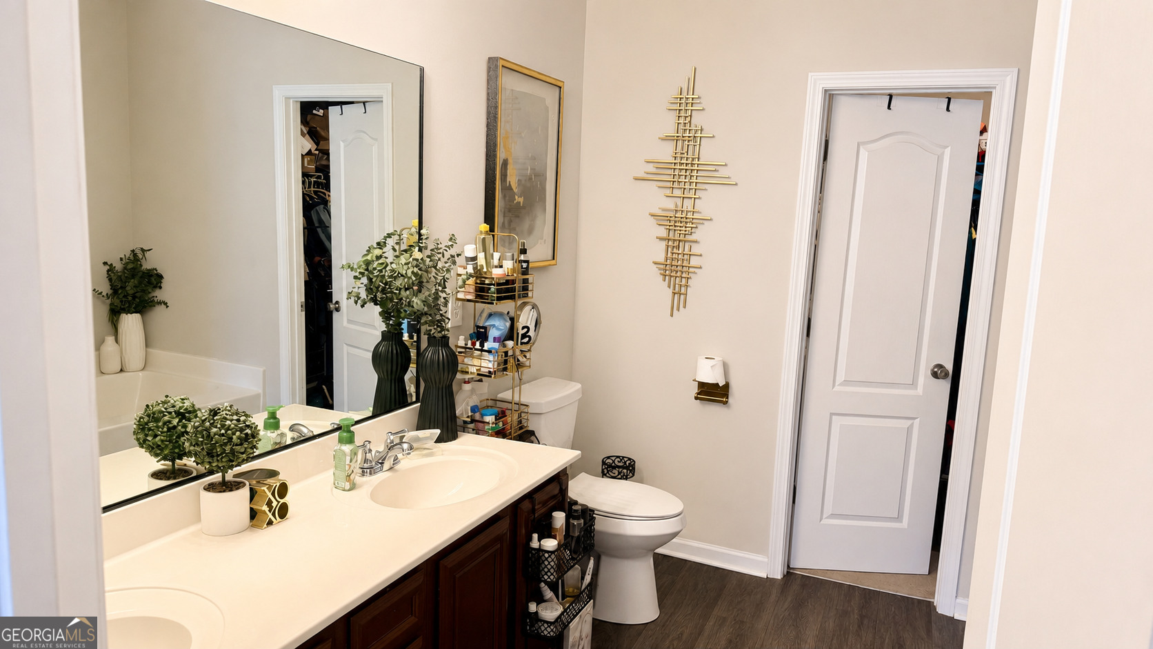 3110 Spicy Cedar Lane Property Photo 11