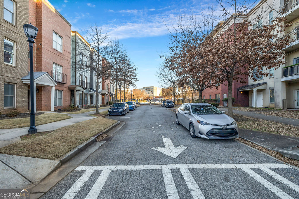 870 Mayson Turner Road Nw # 1246 Property Photo 1