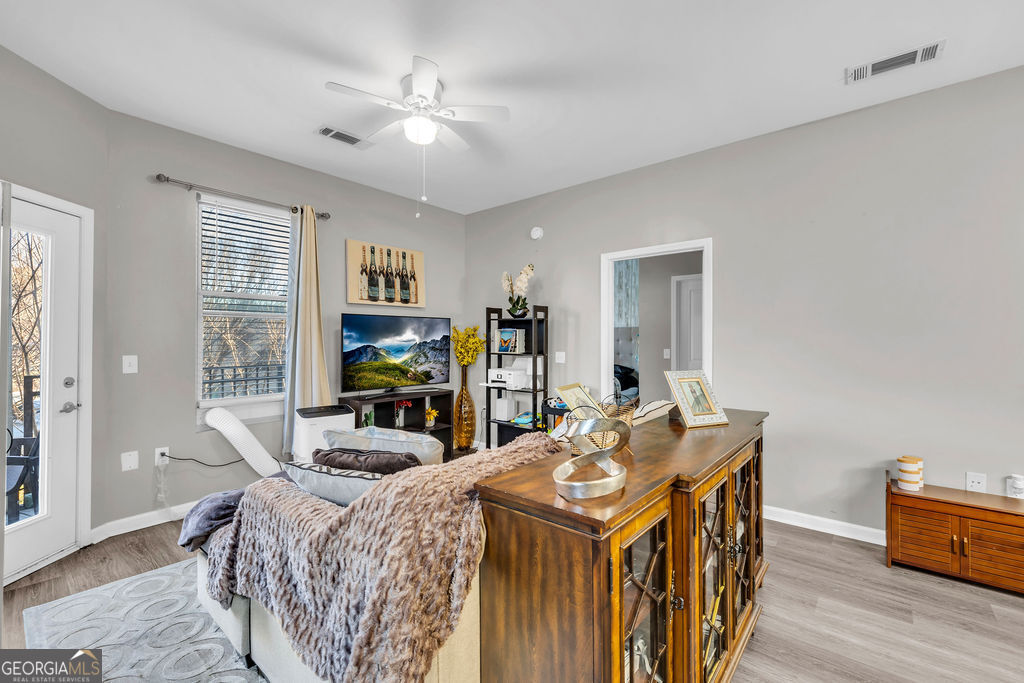 870 Mayson Turner Road Nw # 1246 Property Photo 6