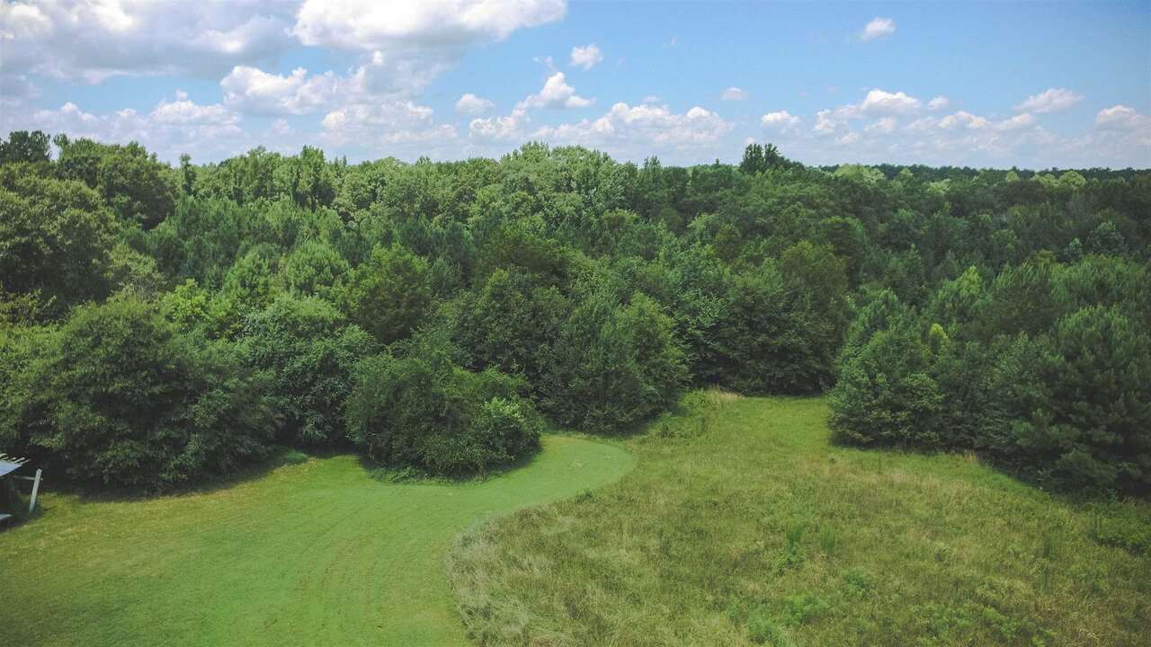 856 S Hampton Property Photo 3