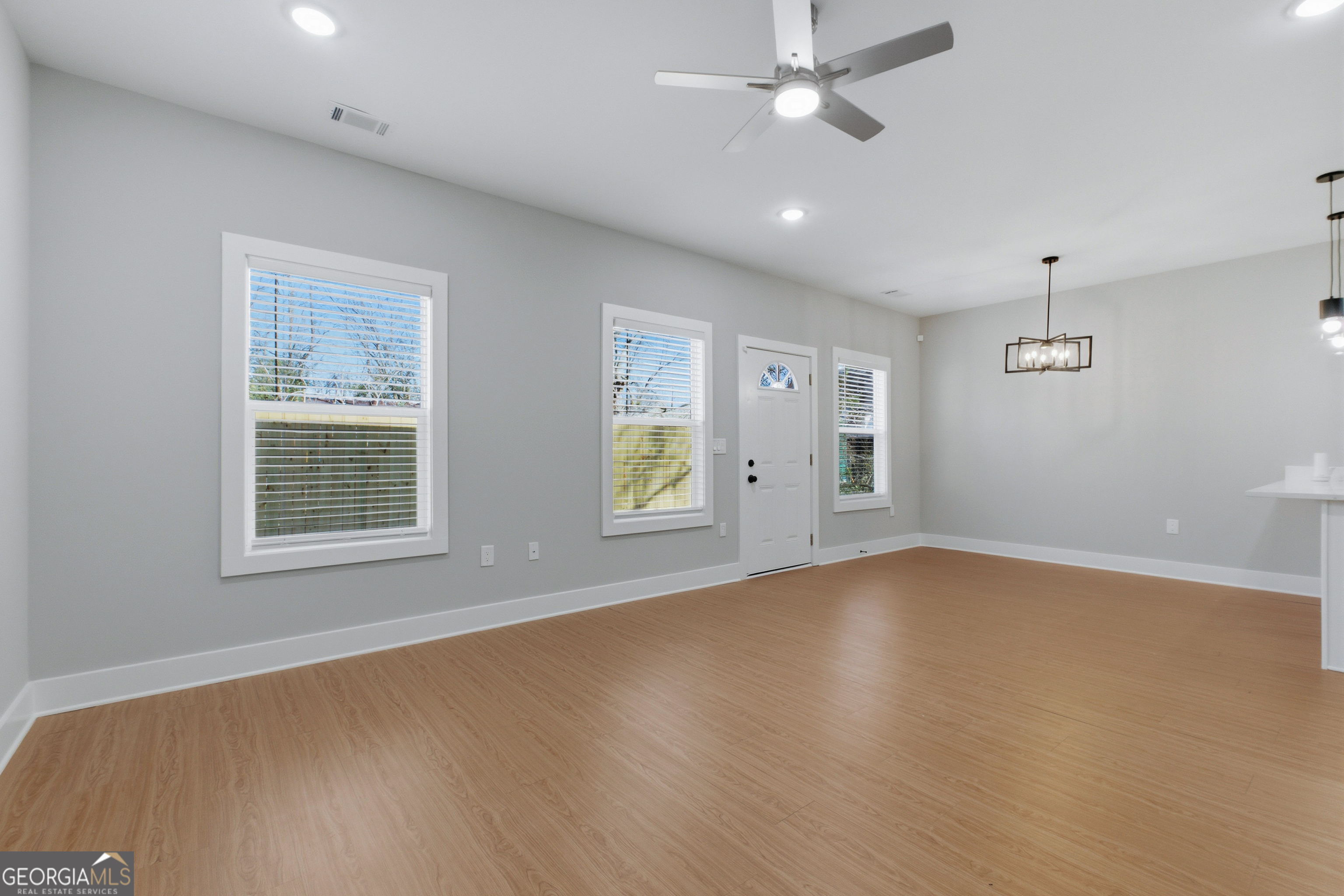 1015 Lyndon Avenue Property Photo 8