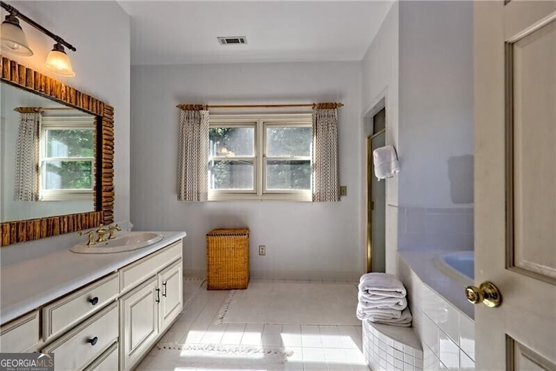 768 Wexford Way Property Photo 27
