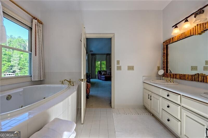 768 Wexford Way Property Photo 29
