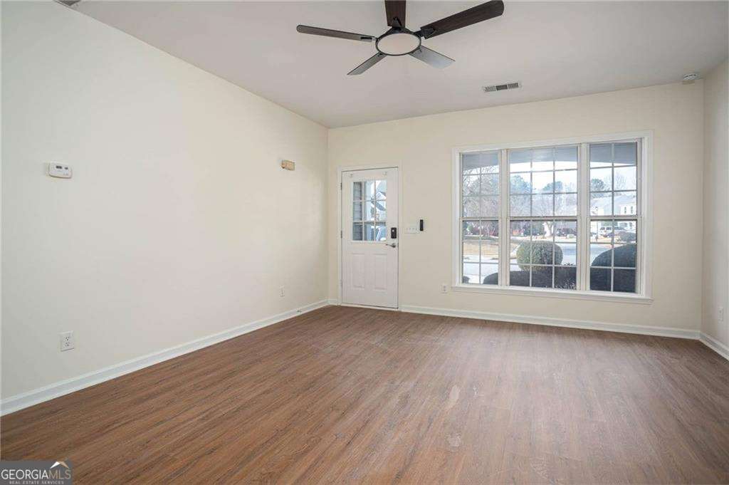 3125 Oxwell Drive Property Photo 5