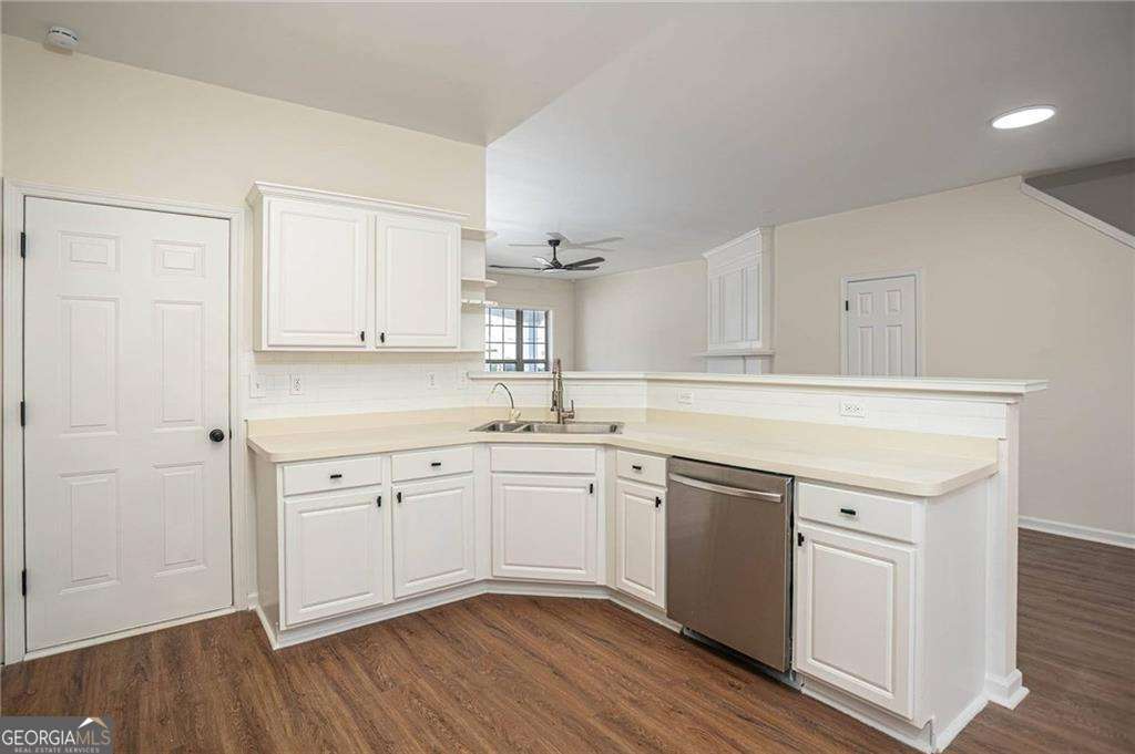 3125 Oxwell Drive Property Photo 11