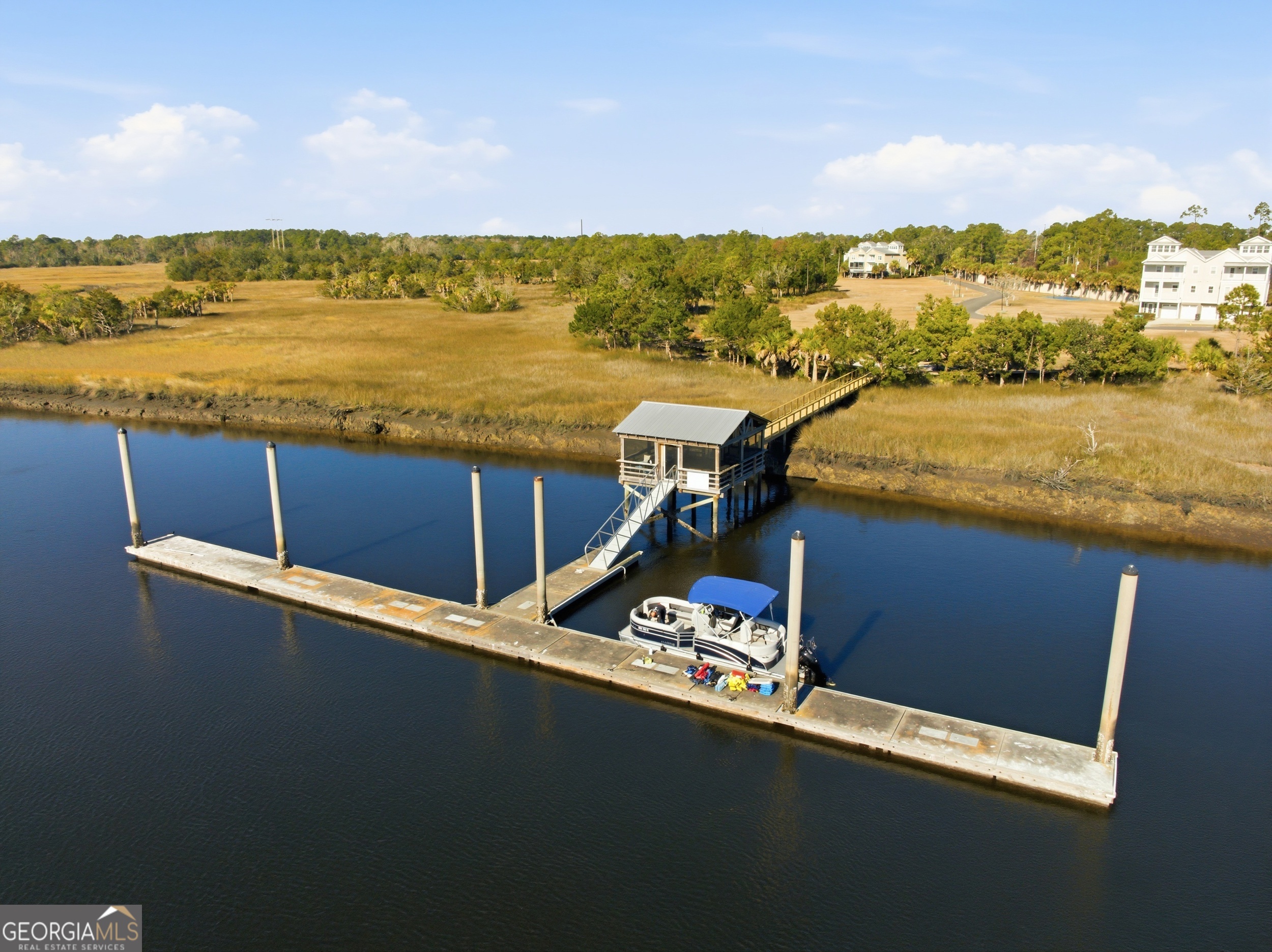 114 Riverfront Circle Property Photo 39