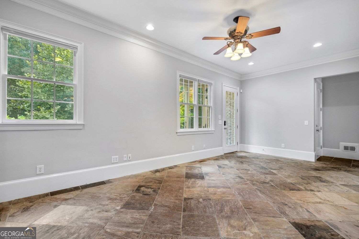 11140 W Road Property Photo 21