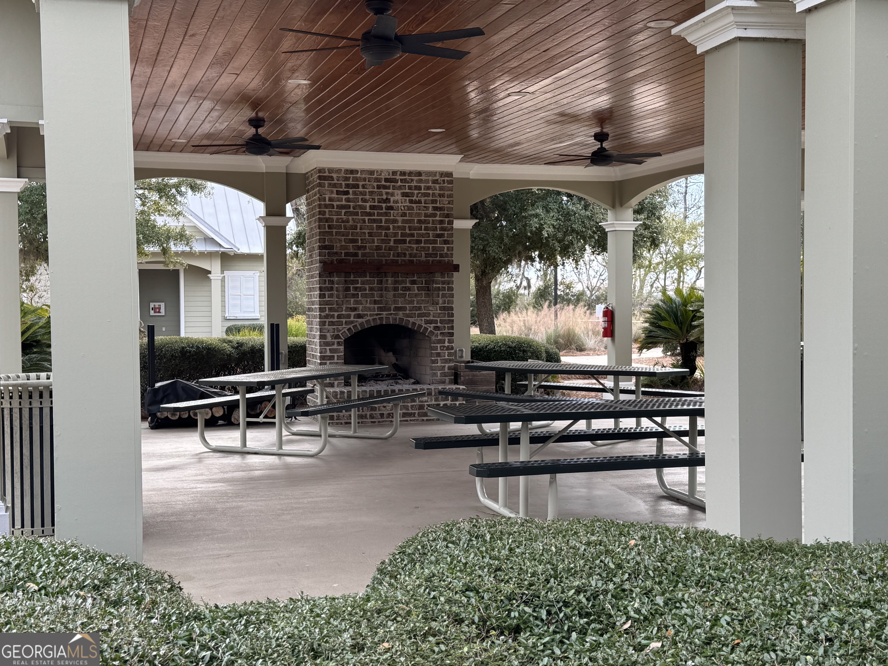 306 Clubhouse Circle Property Photo 17