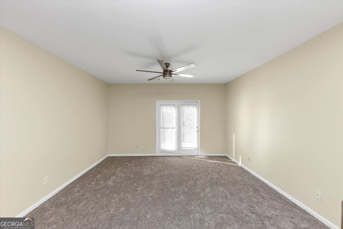 2896 S Hills Property Photo 7