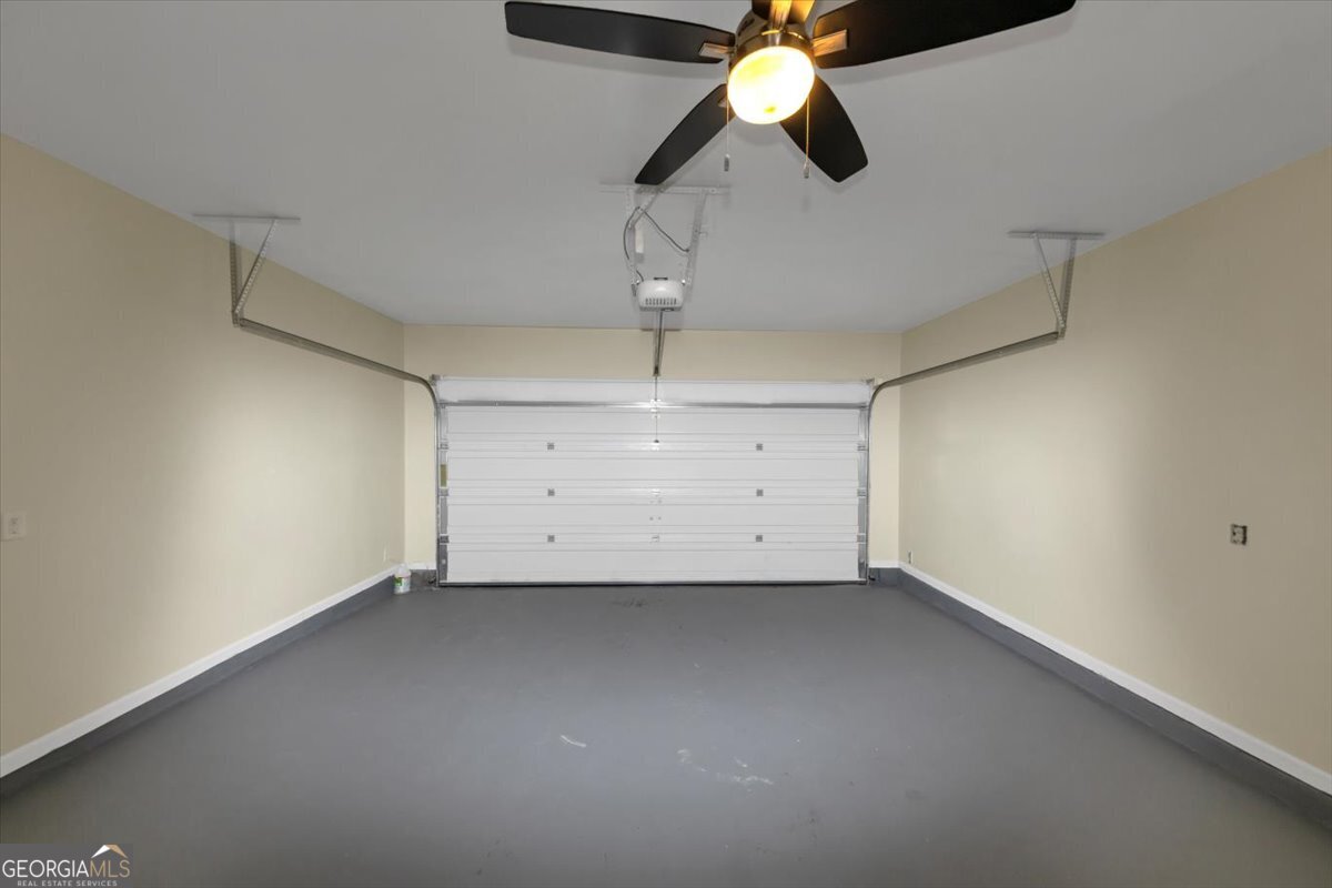 2896 S Hills Property Photo 38
