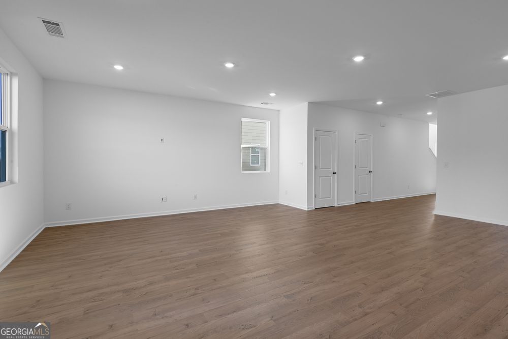 231 Groveton Court Property Photo 10