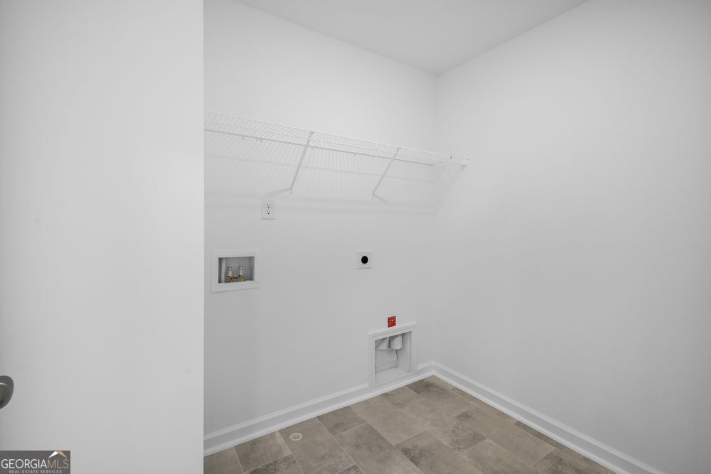 231 Groveton Court Property Photo 34