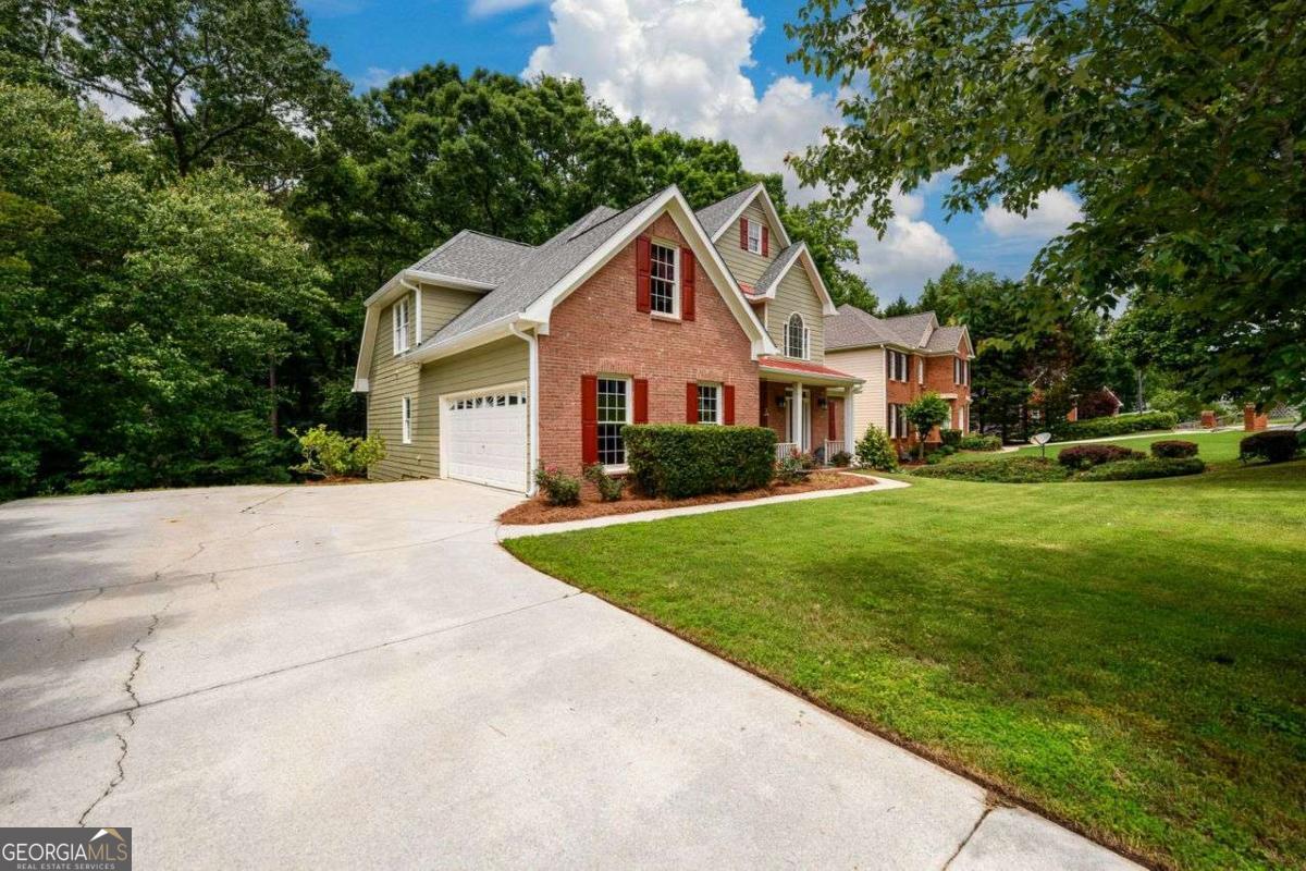 2430 Harbin Springs Cove Property Photo 3