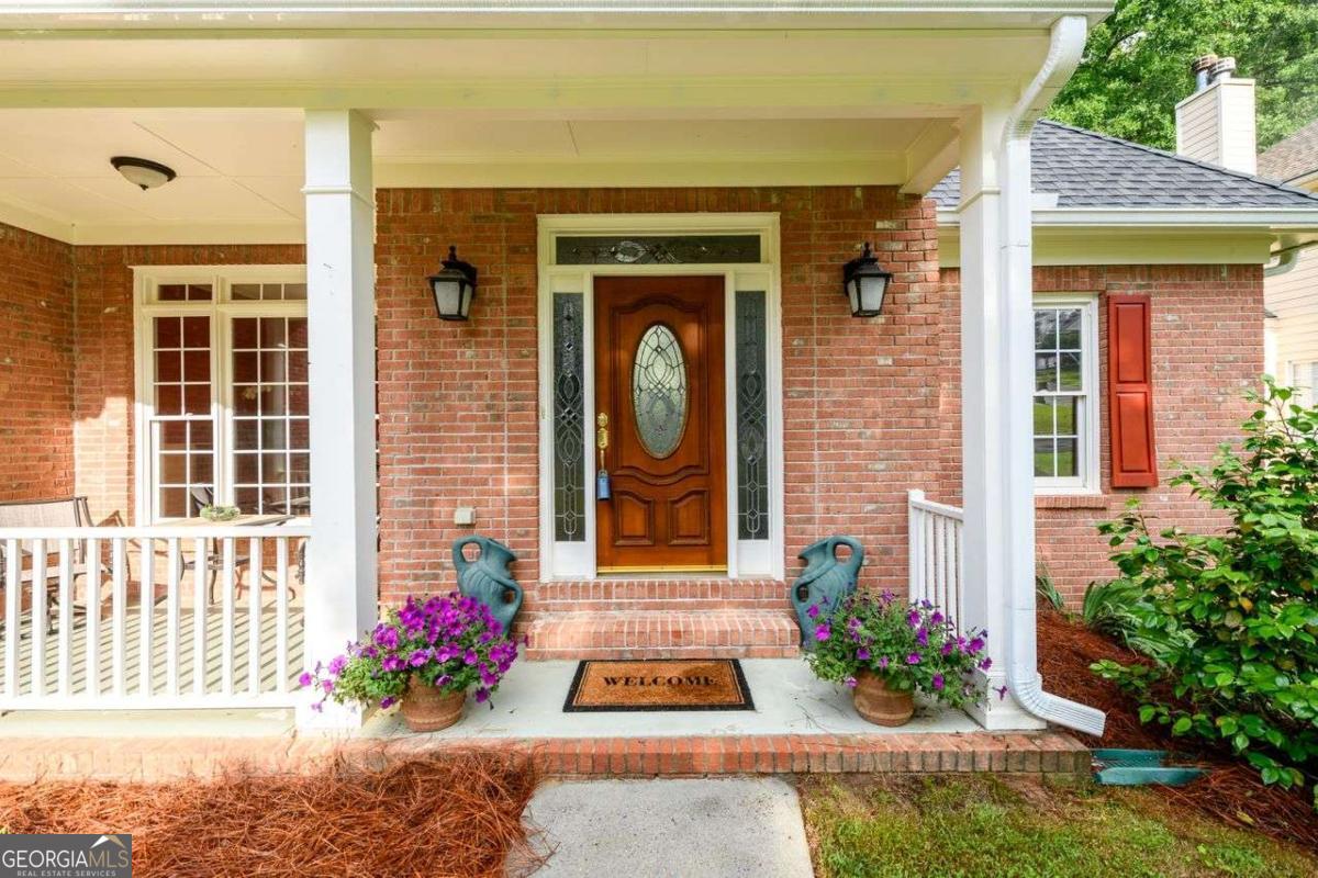 2430 Harbin Springs Cove Property Photo 4