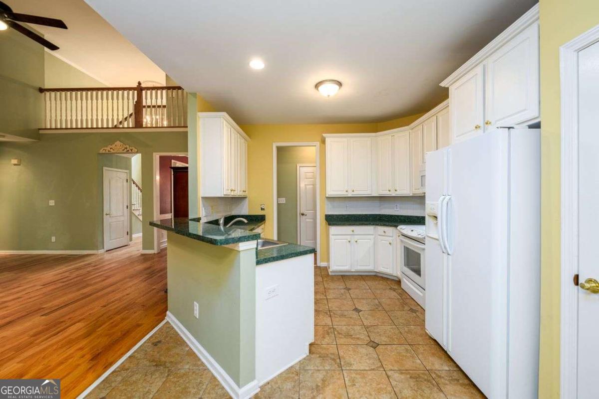 2430 Harbin Springs Cove Property Photo 9