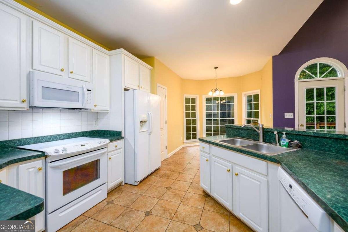 2430 Harbin Springs Cove Property Photo 11