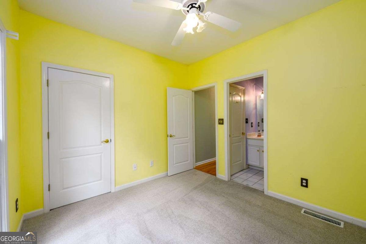 2430 Harbin Springs Cove Property Photo 17