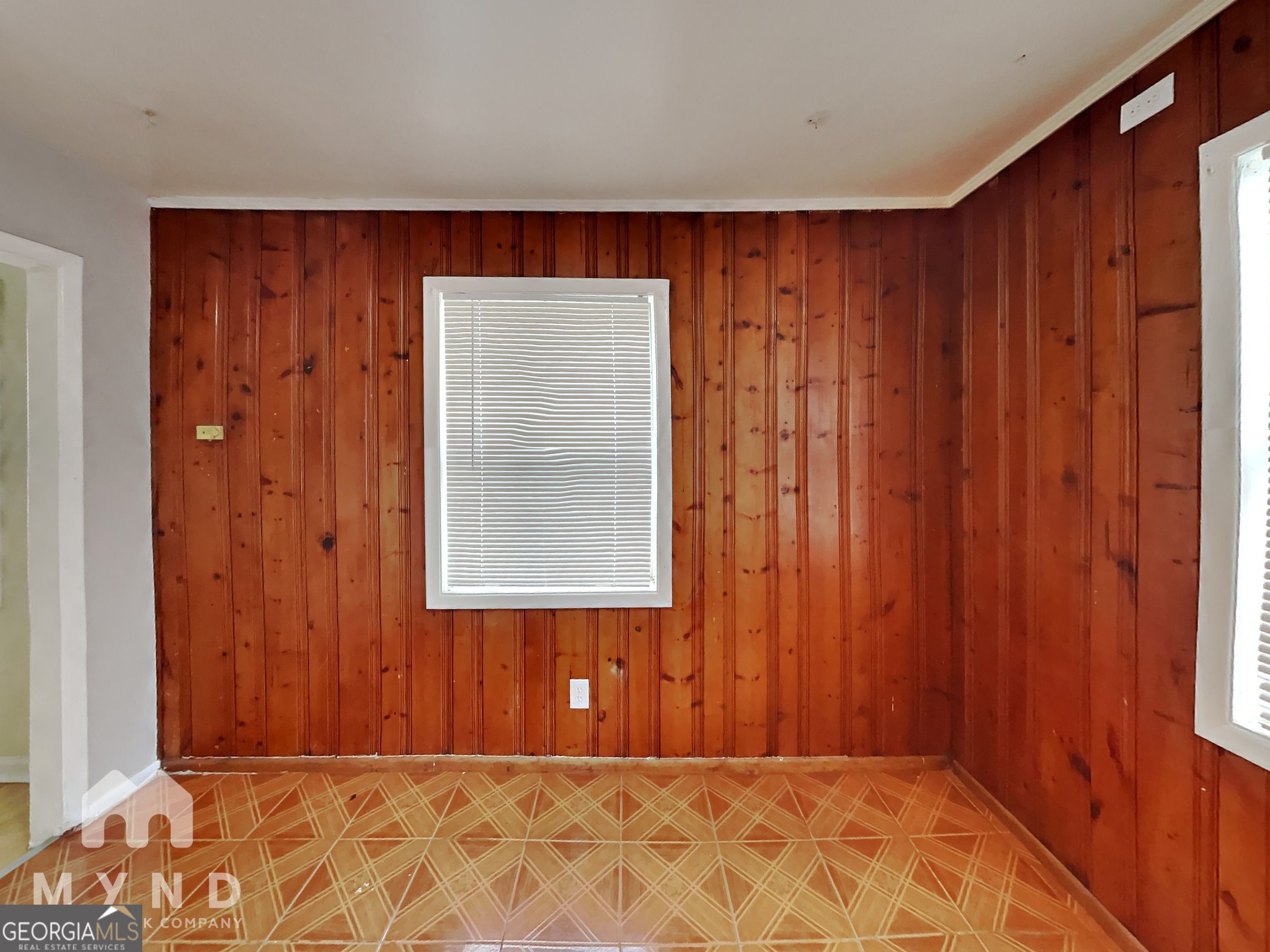 730 Hill Street Property Photo 3