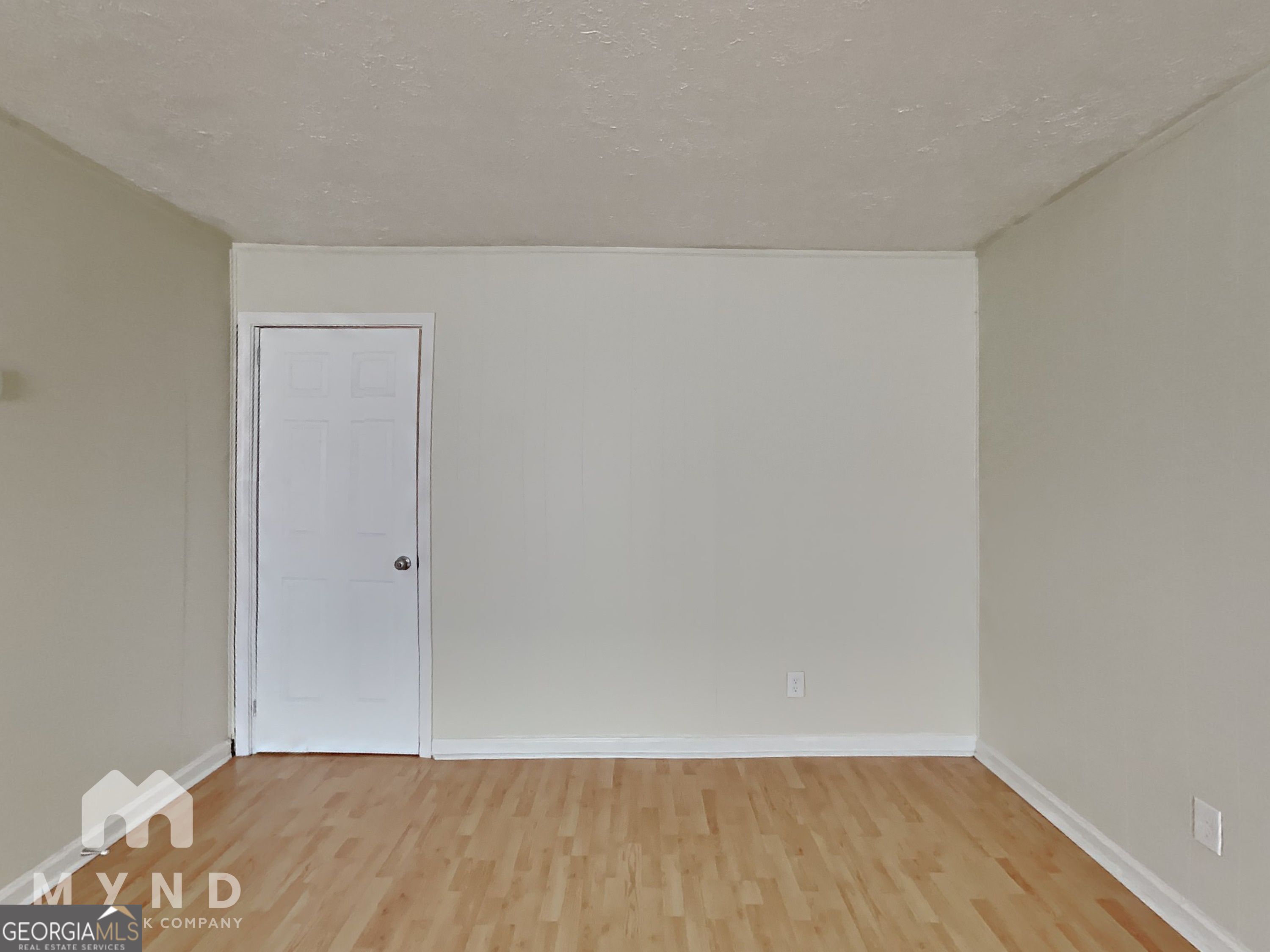 730 Hill Street Property Photo 4