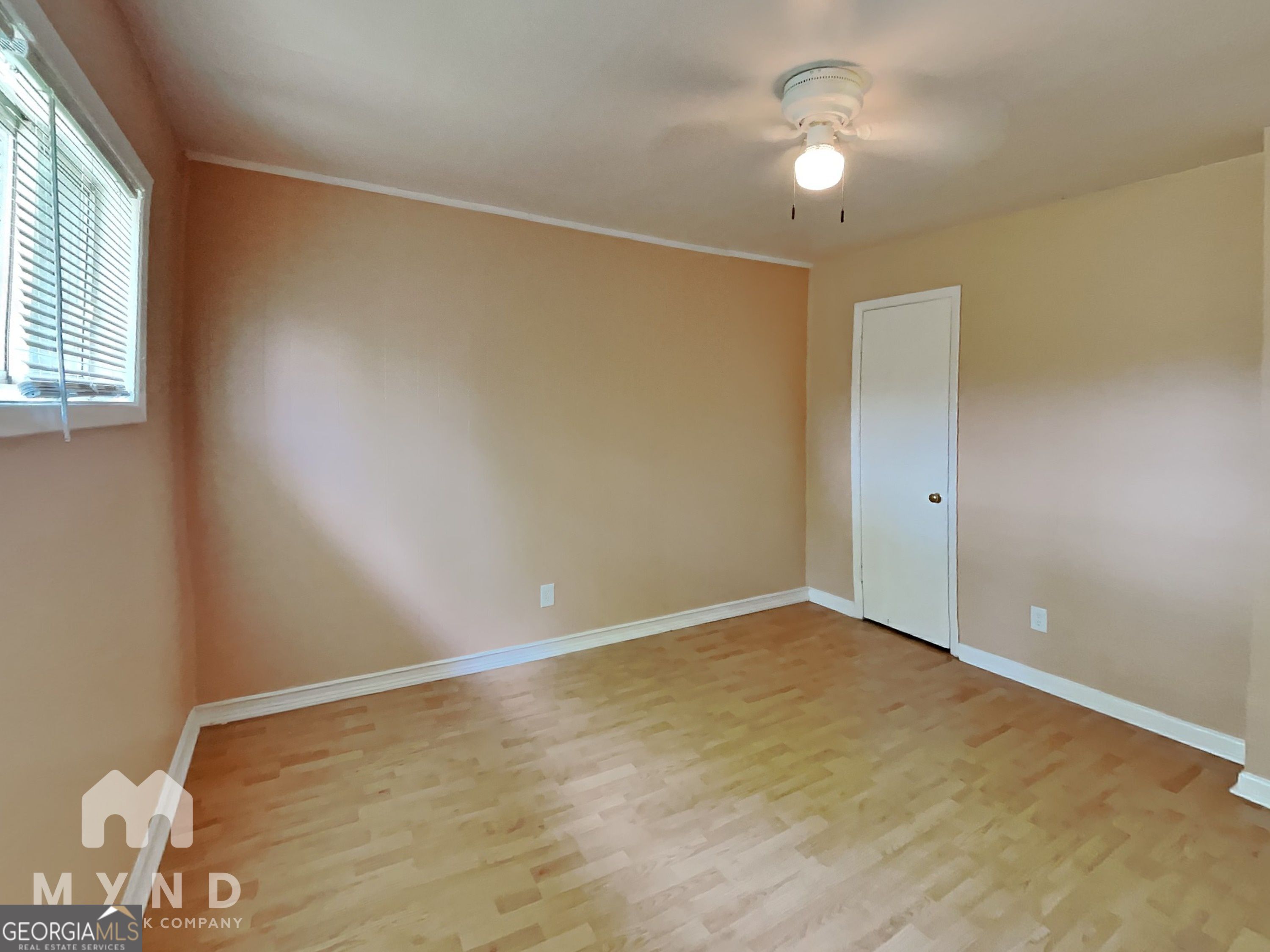 730 Hill Street Property Photo 7