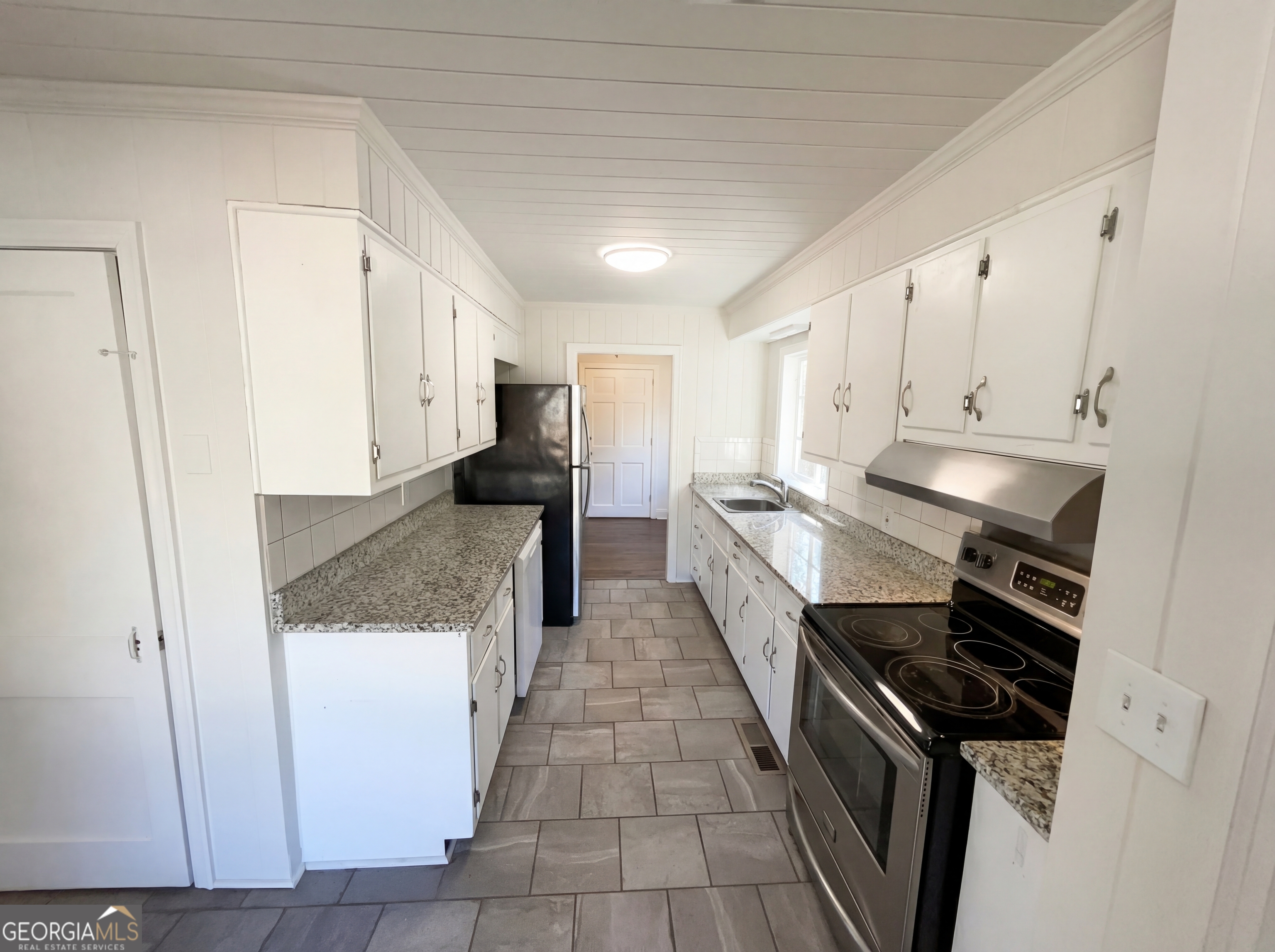 310 Terrace Street Property Photo 2