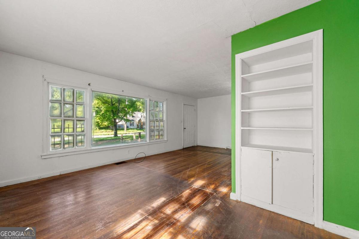 1851 Penelope Road Nw Property Photo 6
