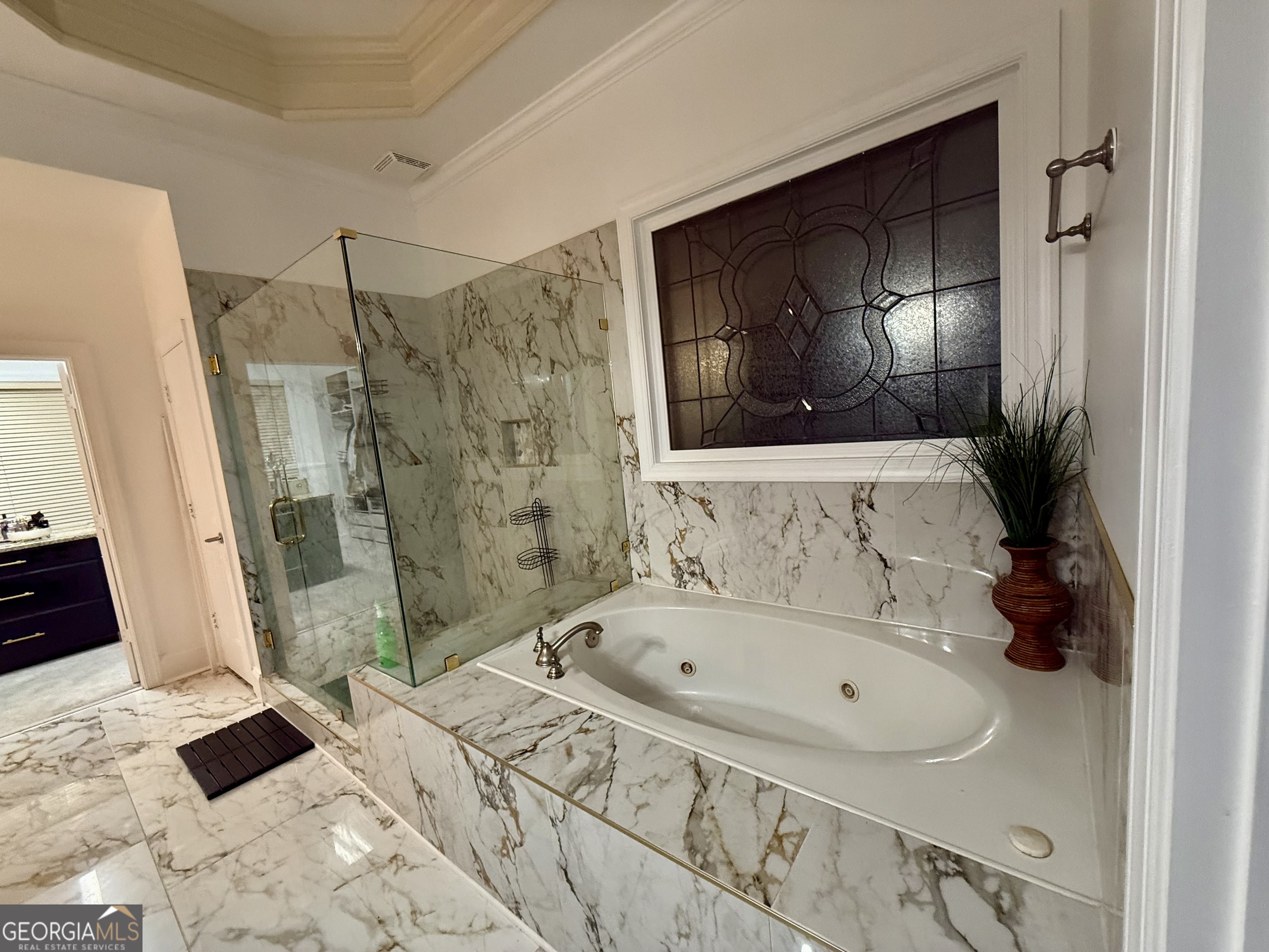 6409 Caledon Court Property Photo 10