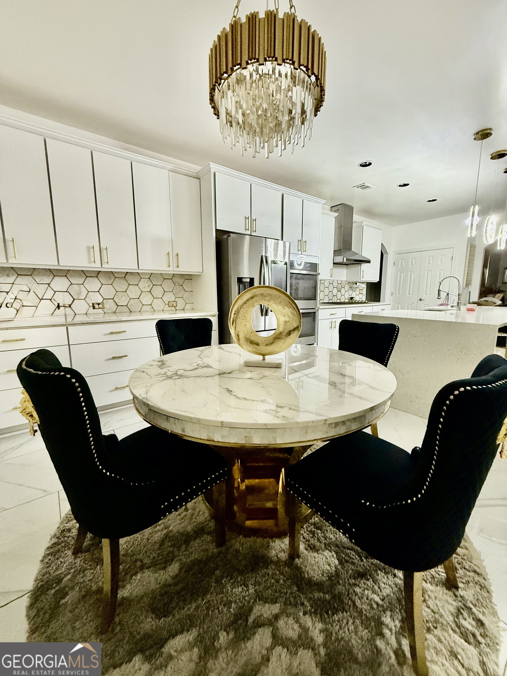 6409 Caledon Court Property Photo 16