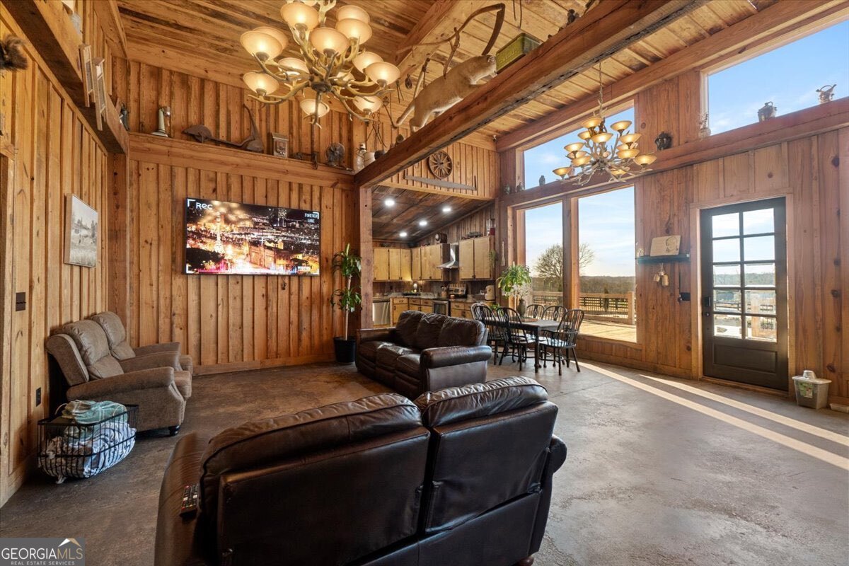 284 Snow Farm Road Property Photo 8
