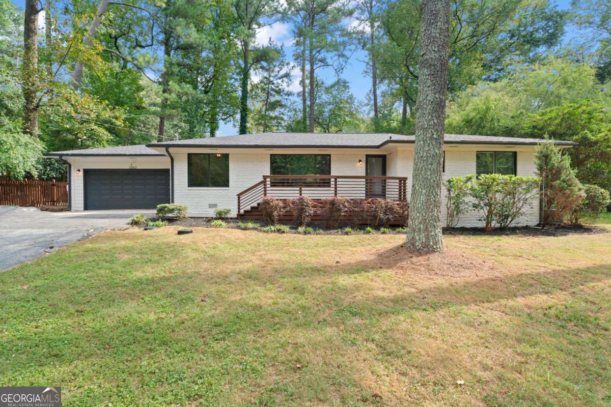 3363 Briarcliff Road Ne Property Photo 1