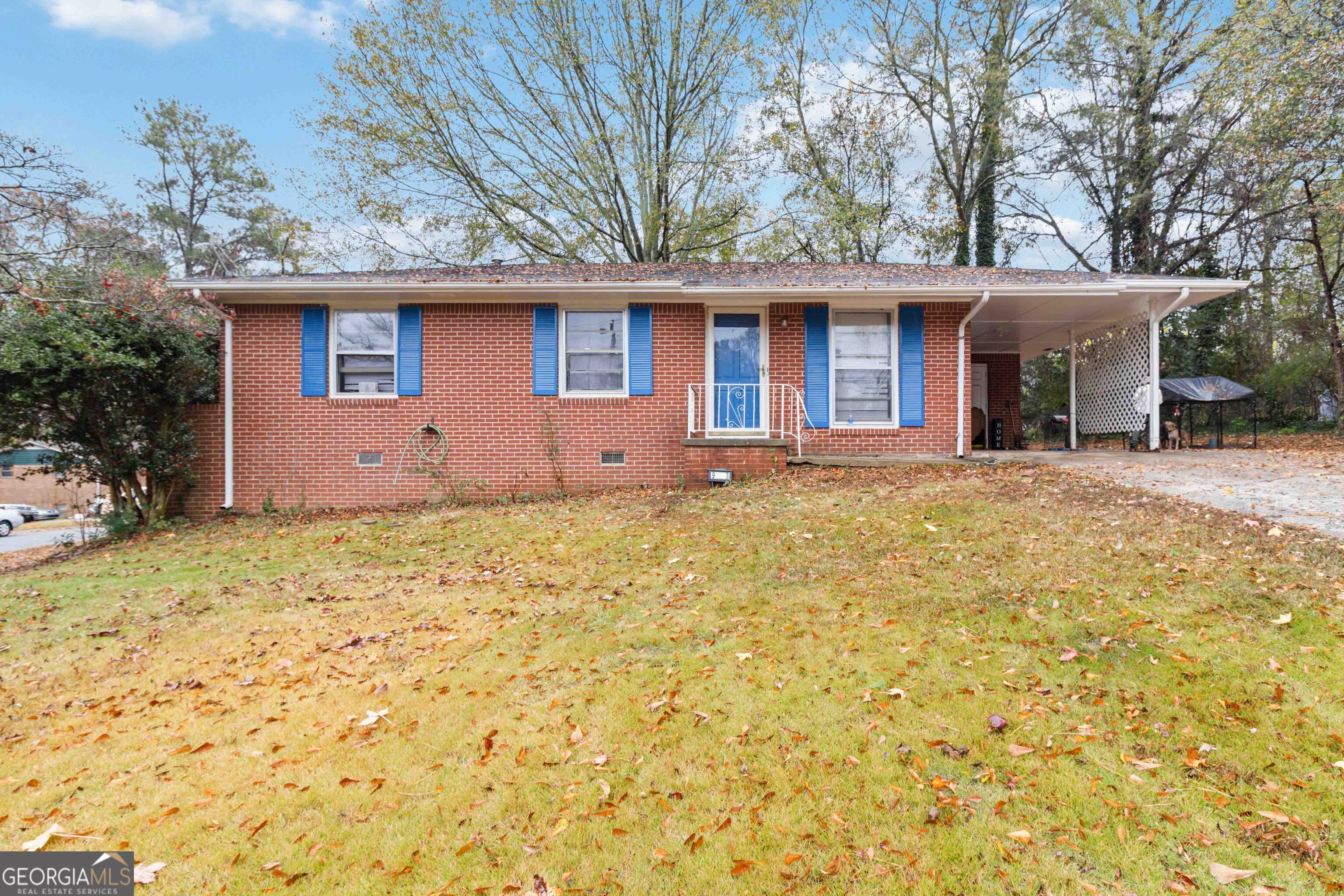 913 Longleaf Drive Property Photo 1