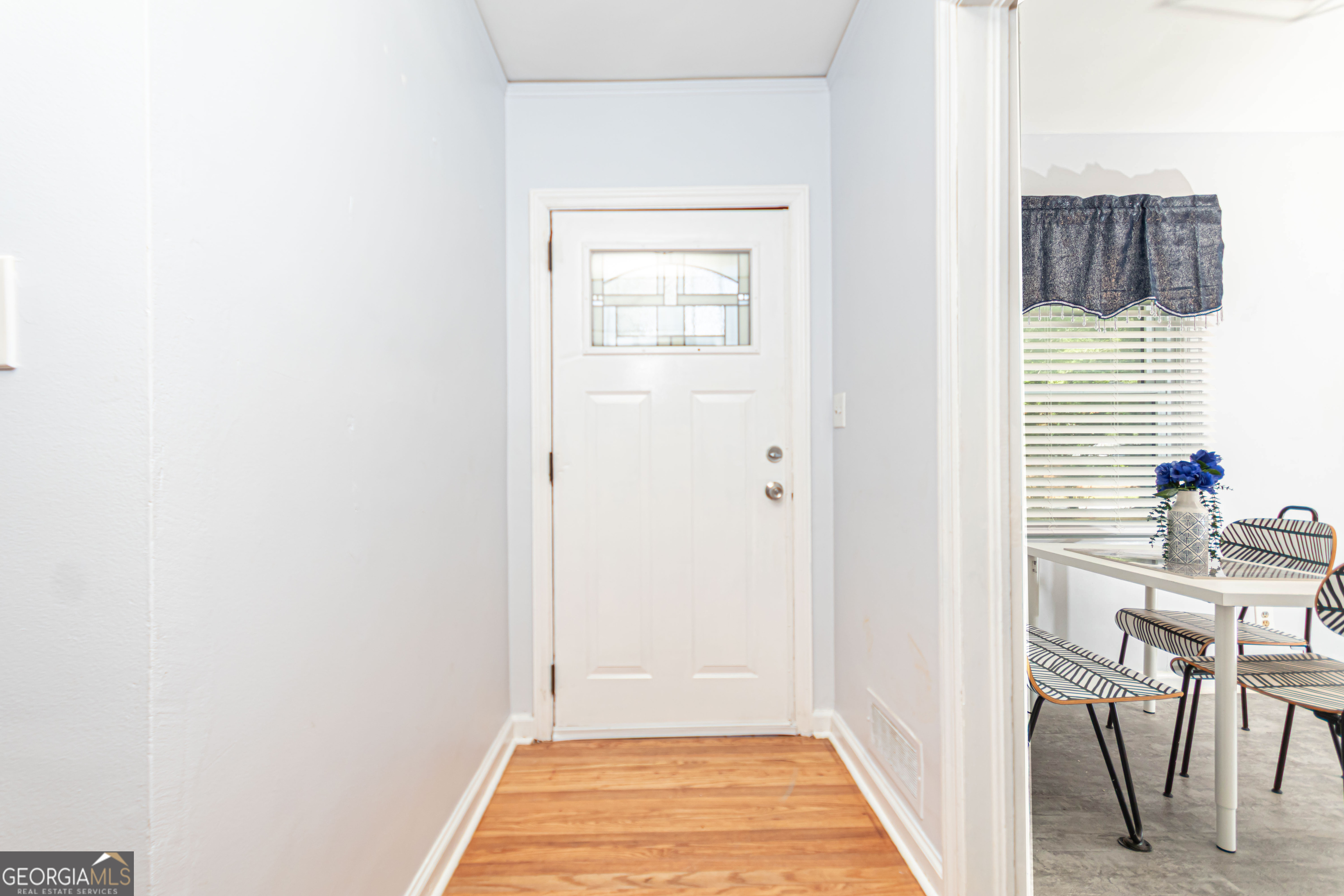 650 Lynhurst Drive Sw Property Photo 2