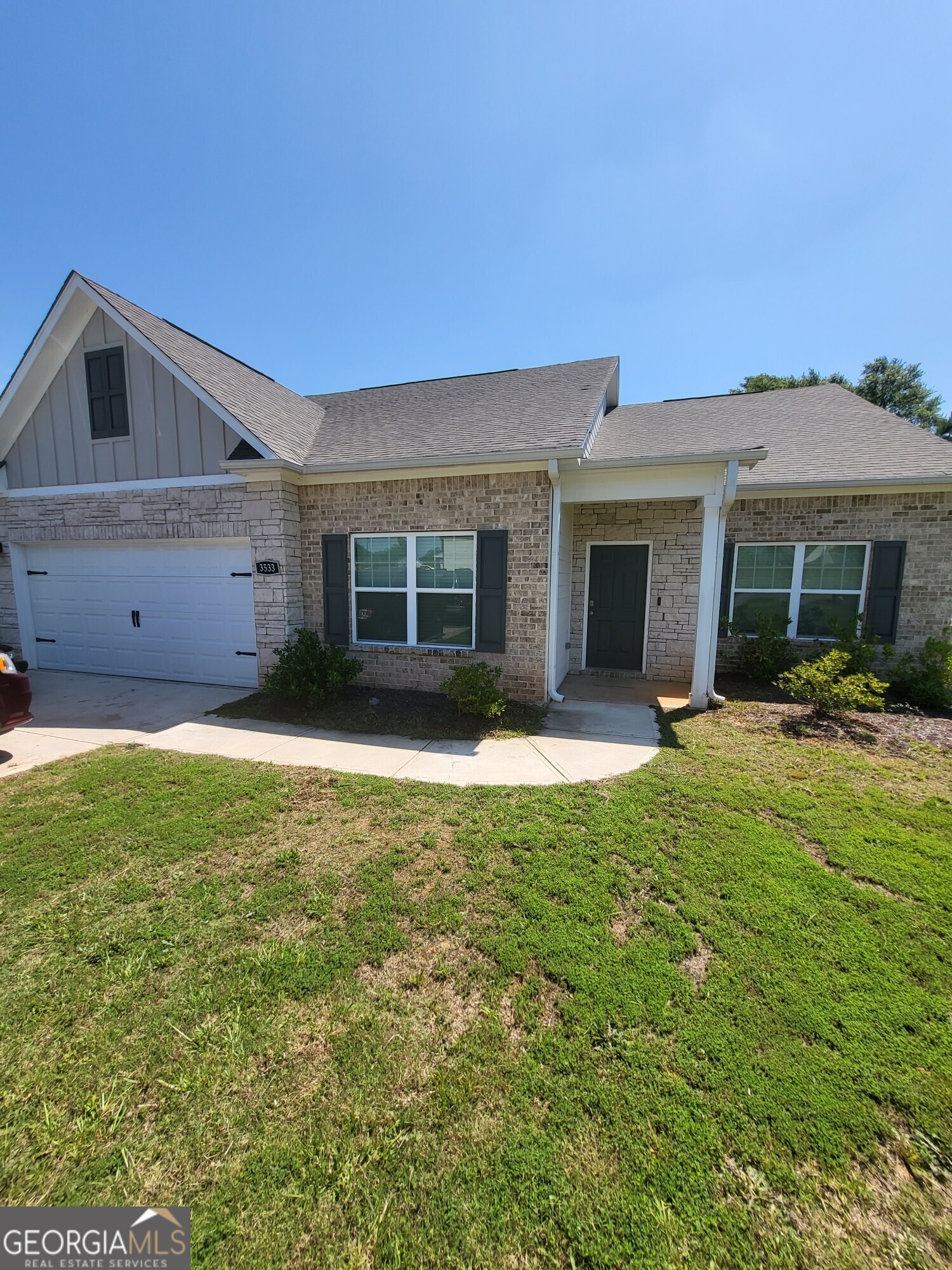3533 Bridgewood Drive Property Photo 1