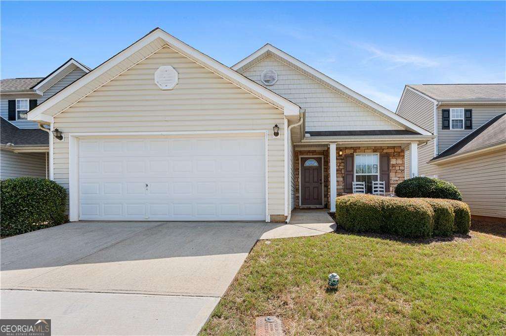 158 Cobbler Cove Drive Property Photo 1