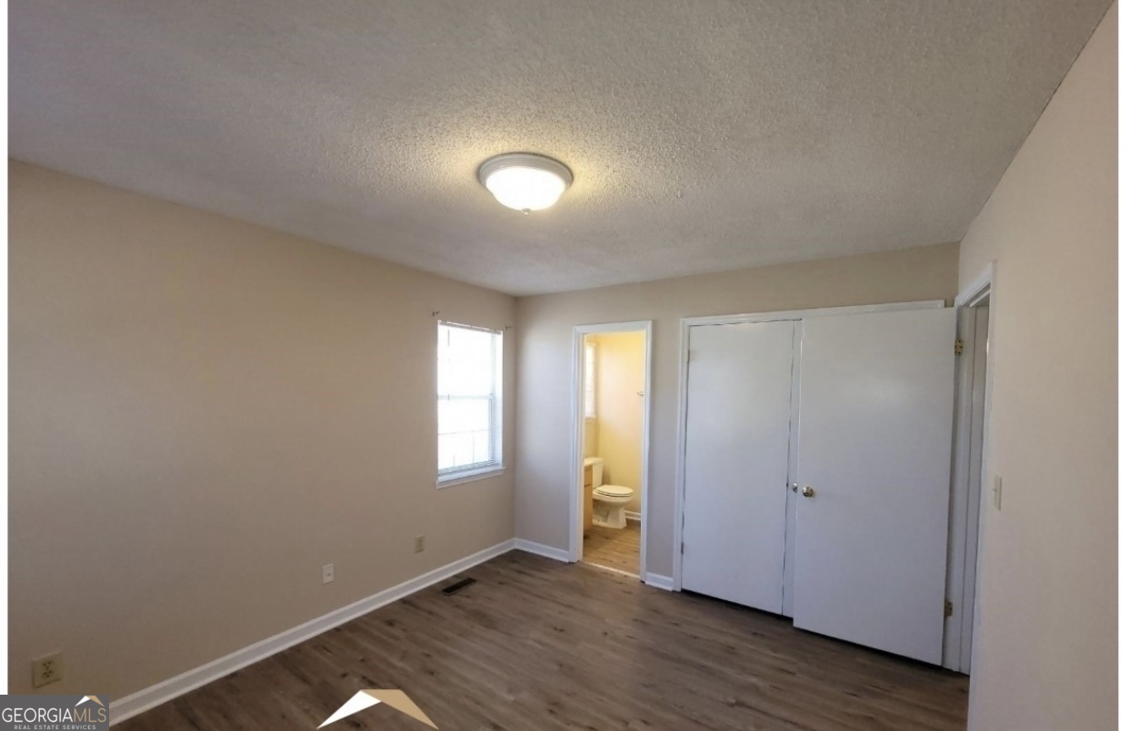 1323 Crawford Street Property Photo 5