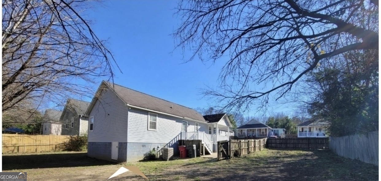 1323 Crawford Street Property Photo 7