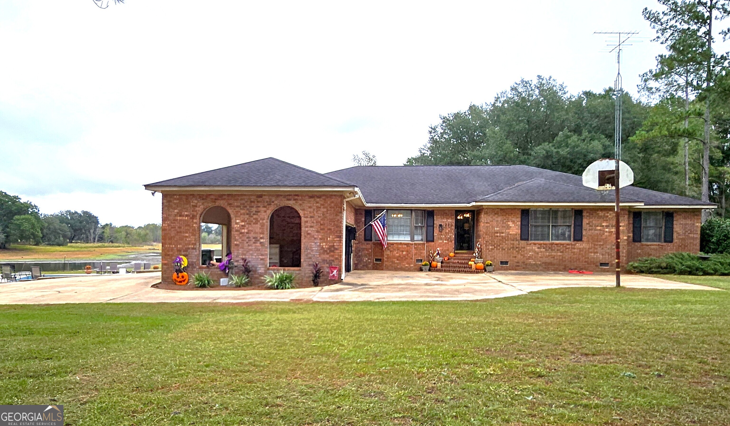 290 Long Road Property Photo 1