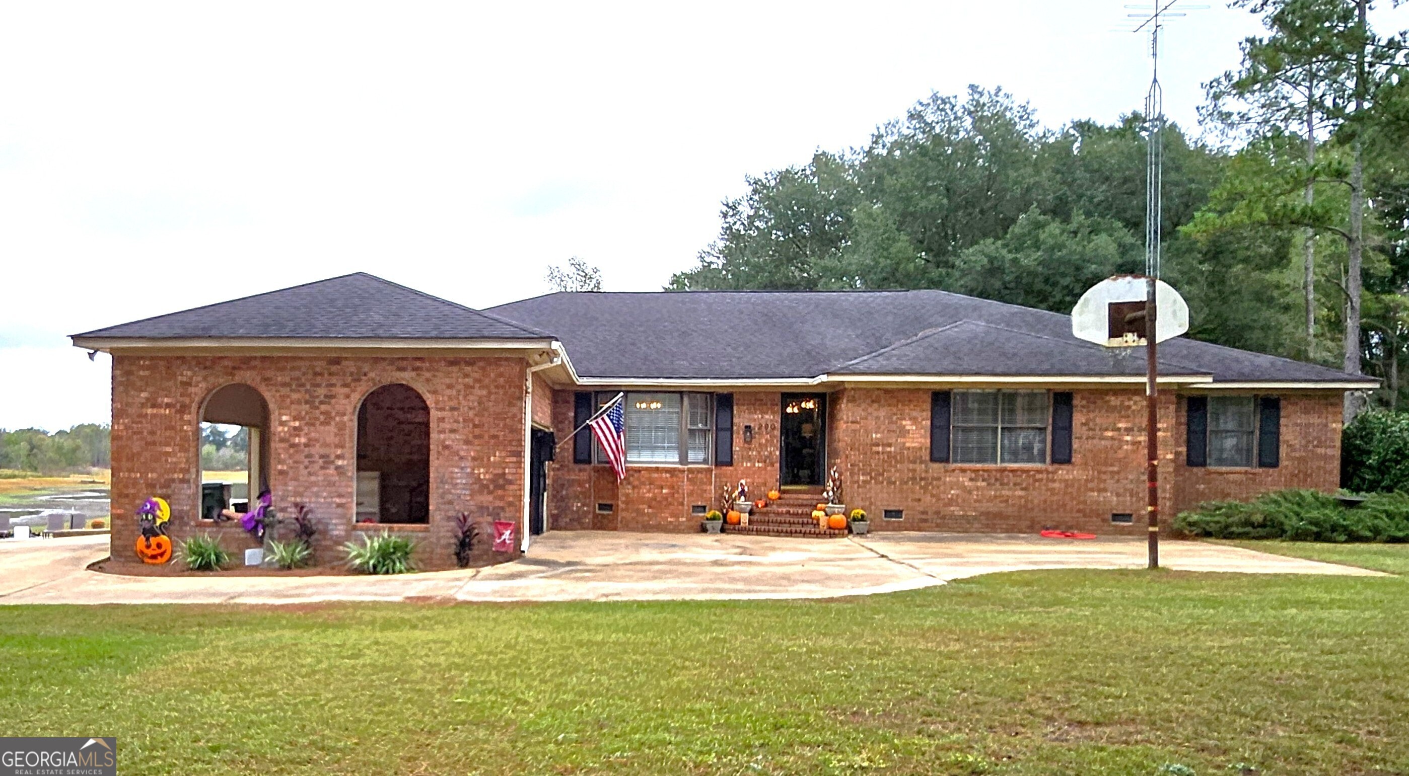 290 Long Road Property Photo 2