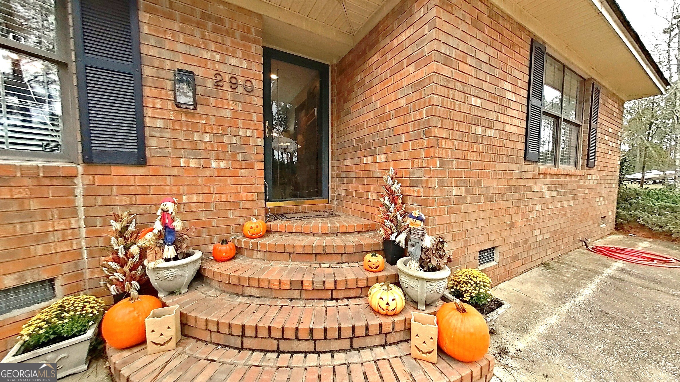 290 Long Road Property Photo 4
