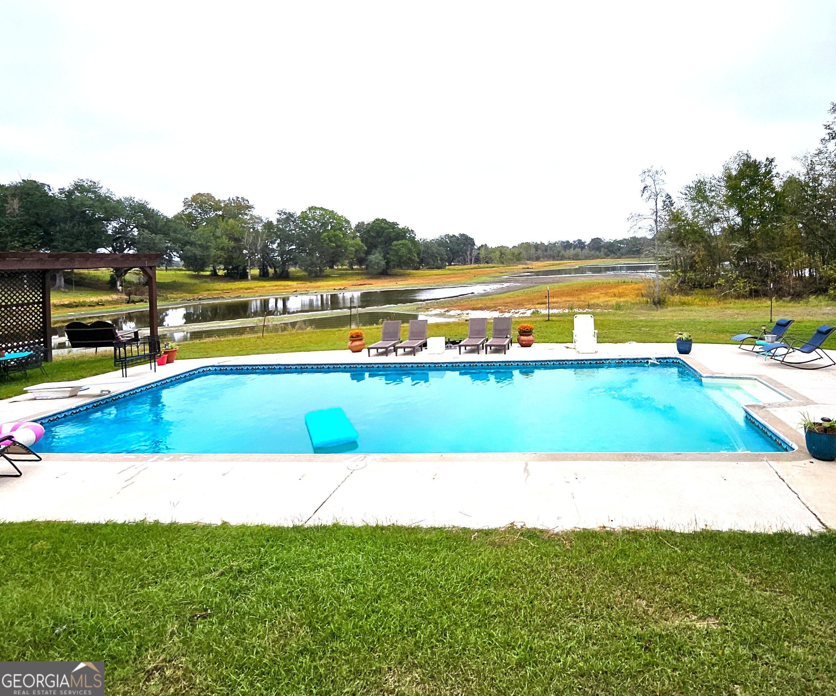 290 Long Road Property Photo 6