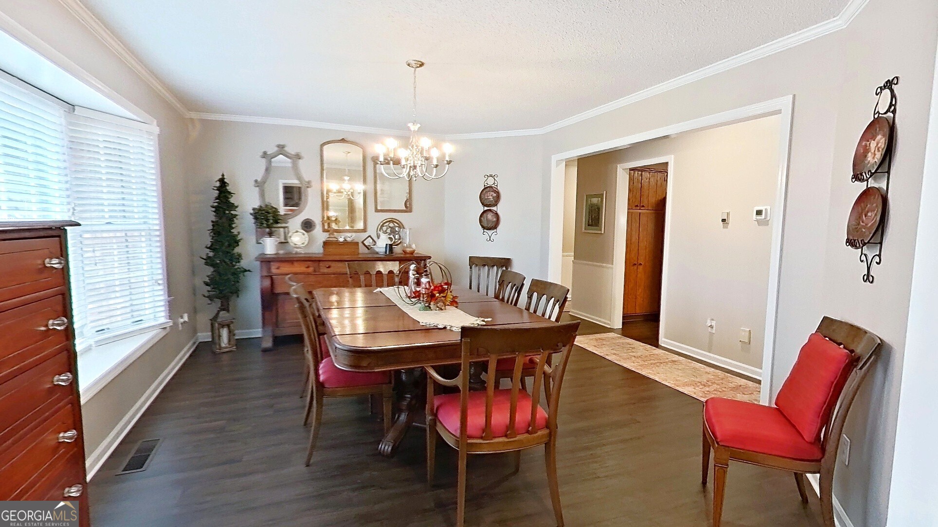 290 Long Road Property Photo 8
