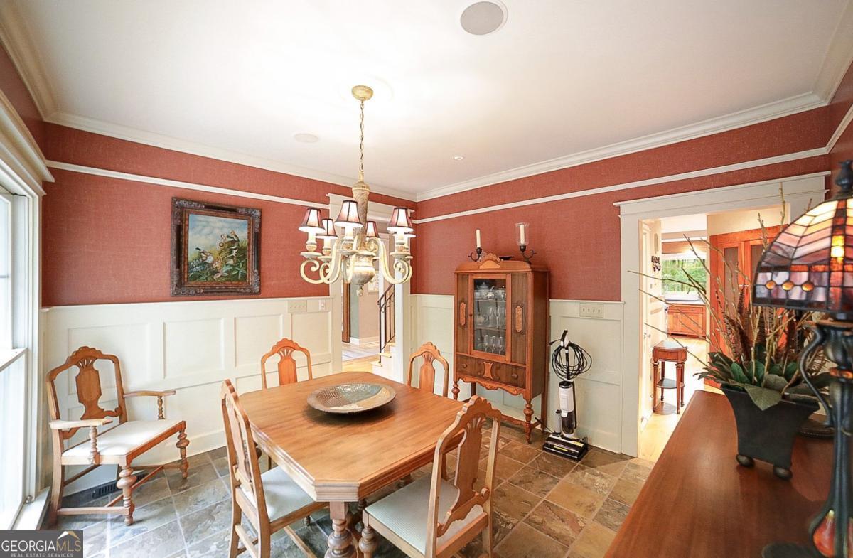 500 Kingston Road Property Photo 5