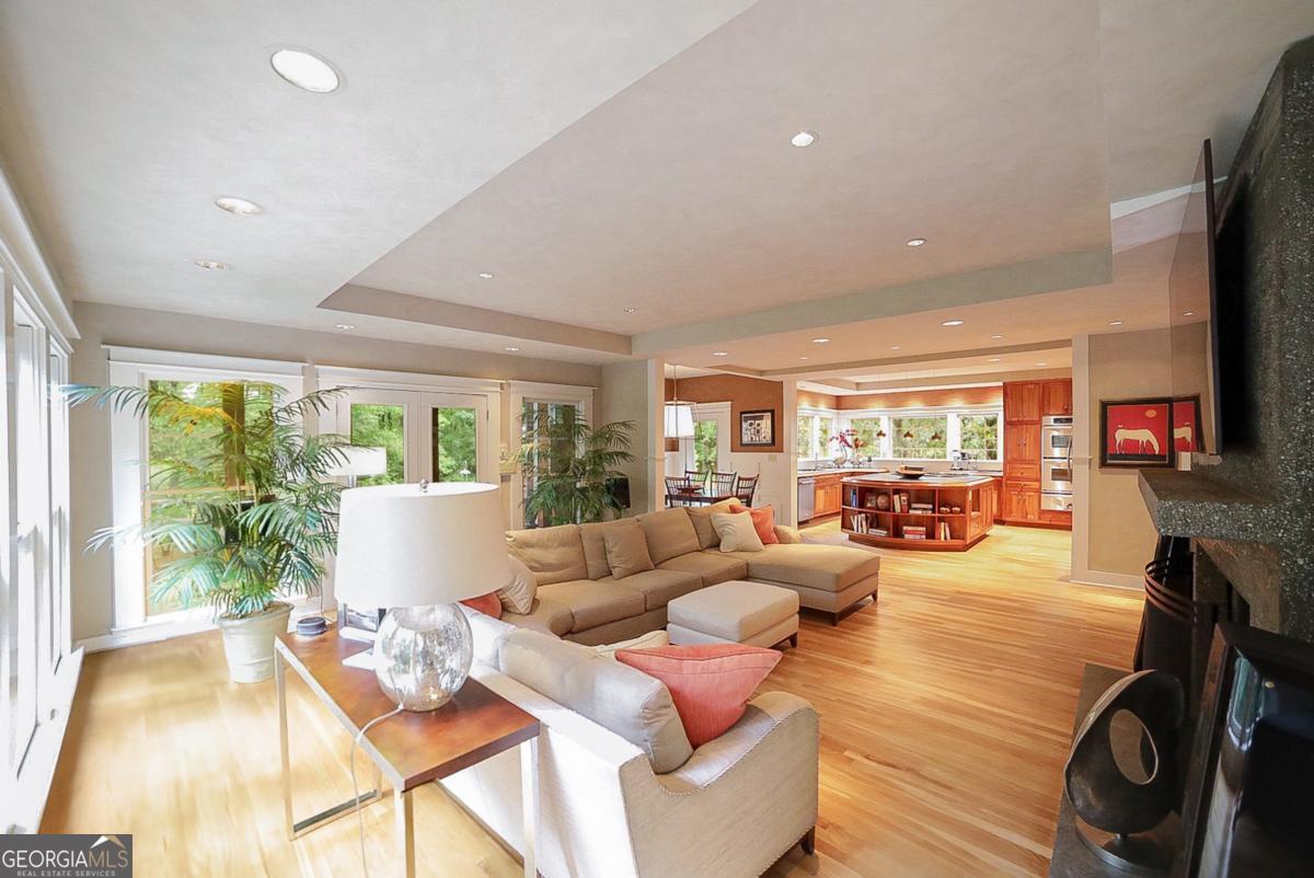 500 Kingston Road Property Photo 10
