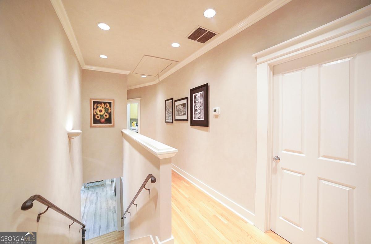 500 Kingston Road Property Photo 18