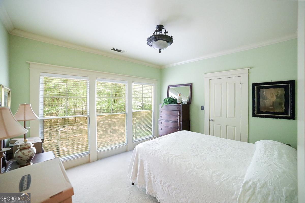 500 Kingston Road Property Photo 24