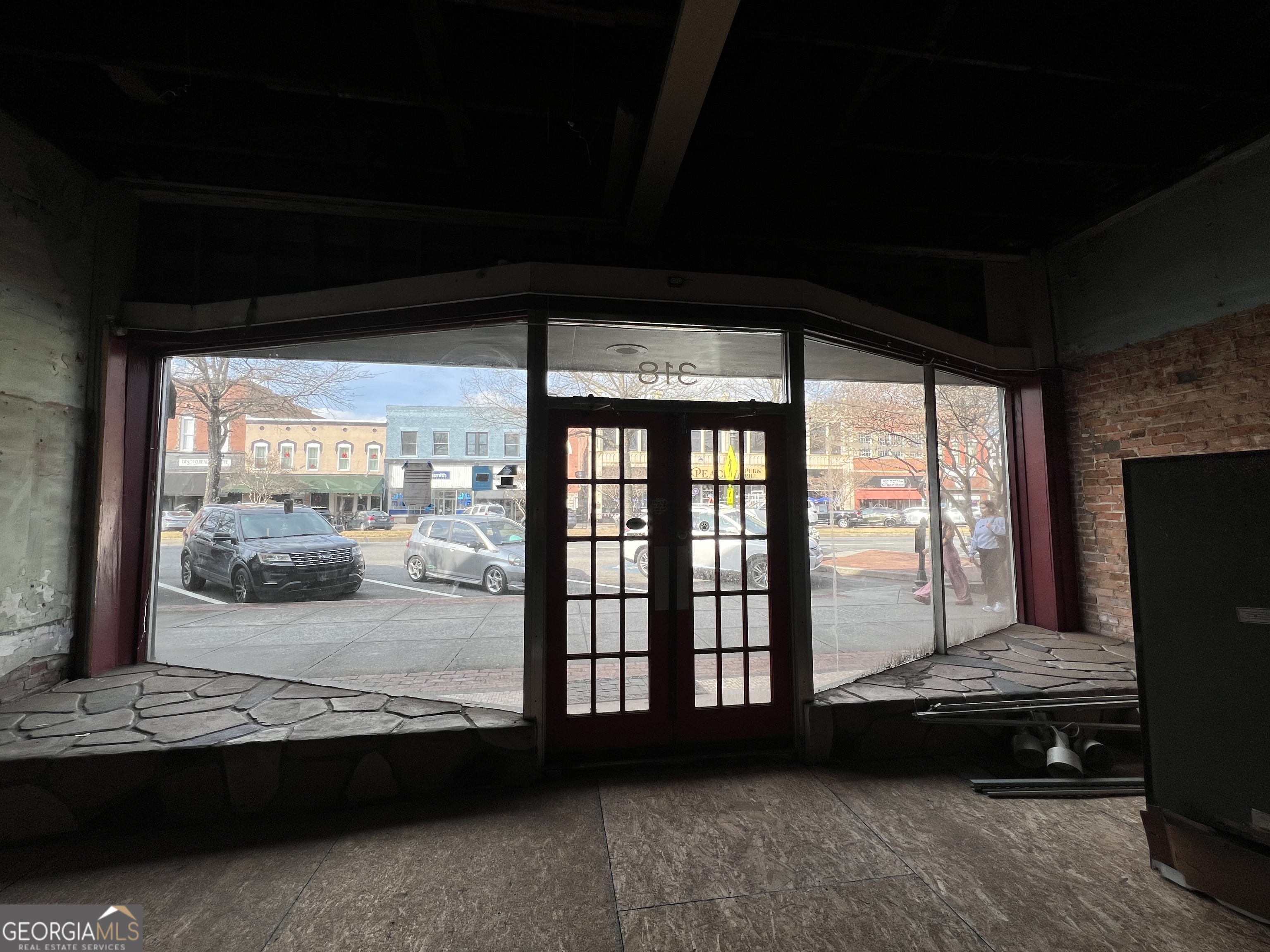 318 Broad Street Property Photo 2