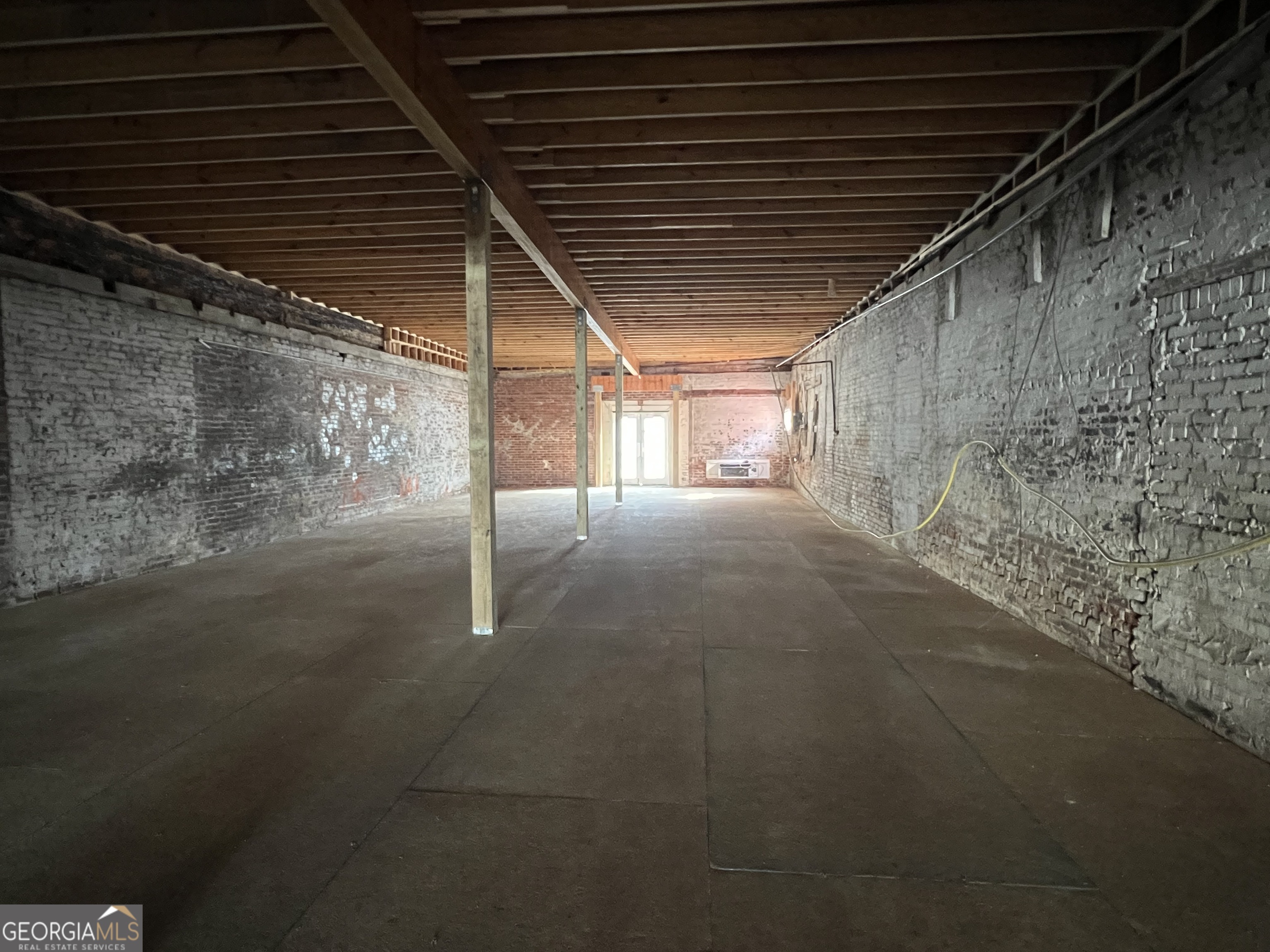318 Broad Street Property Photo 5